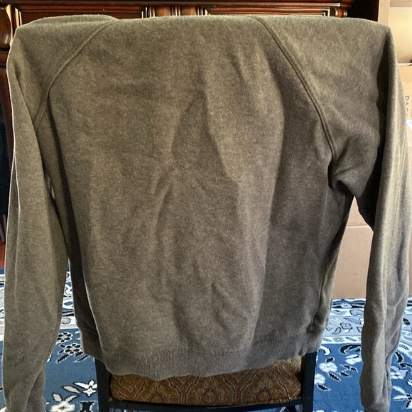 Nike hoodie size L (12/14). Approximately 22 inches long - Picture 6 of 10